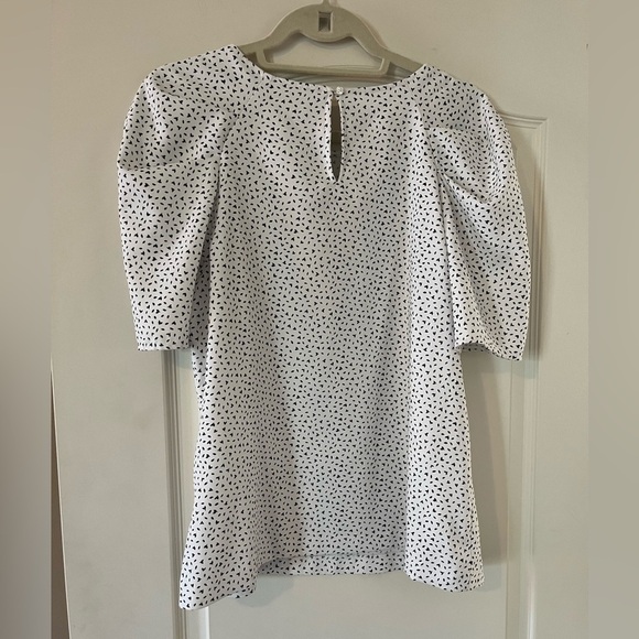 Banana Republic Rich White Small Black Patterned Blouse Women’s Size Medium - Picture 4 of 15